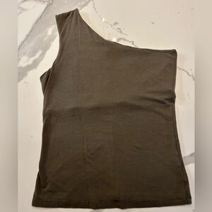 Cuyana Asymmetric Top - Olive/Army Green